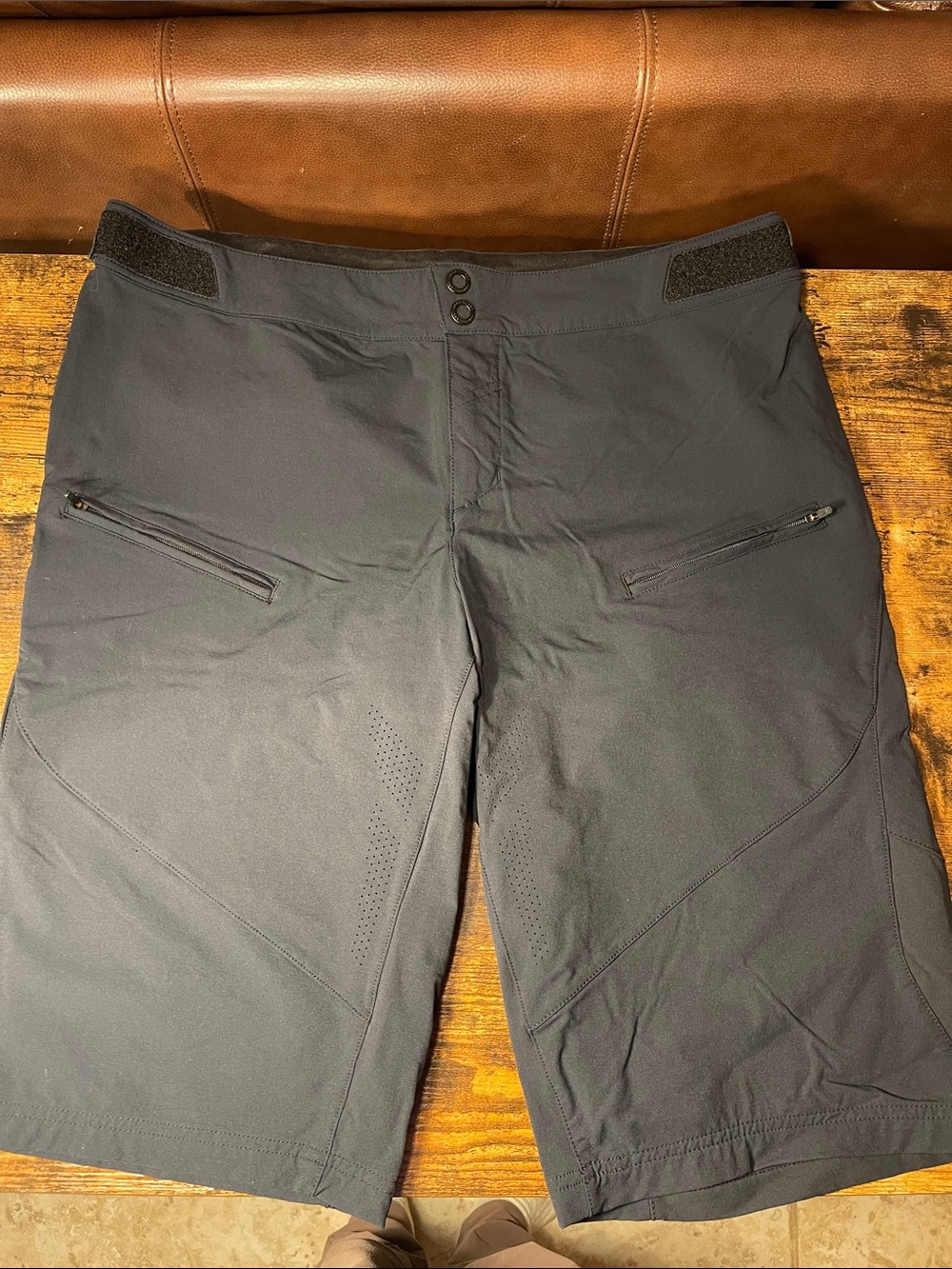 Specialized Men's Black Performance Bike Shorts like new!